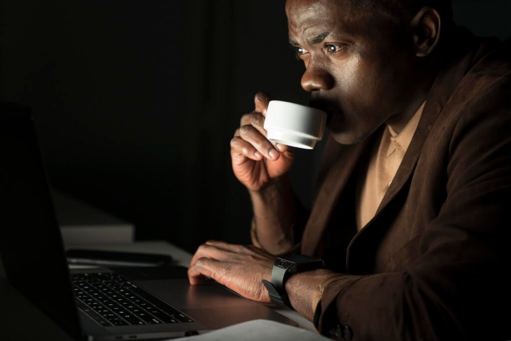 Night Shift Headaches: Why They Happen at 3AM and How to Stop Them 4 business man working late office