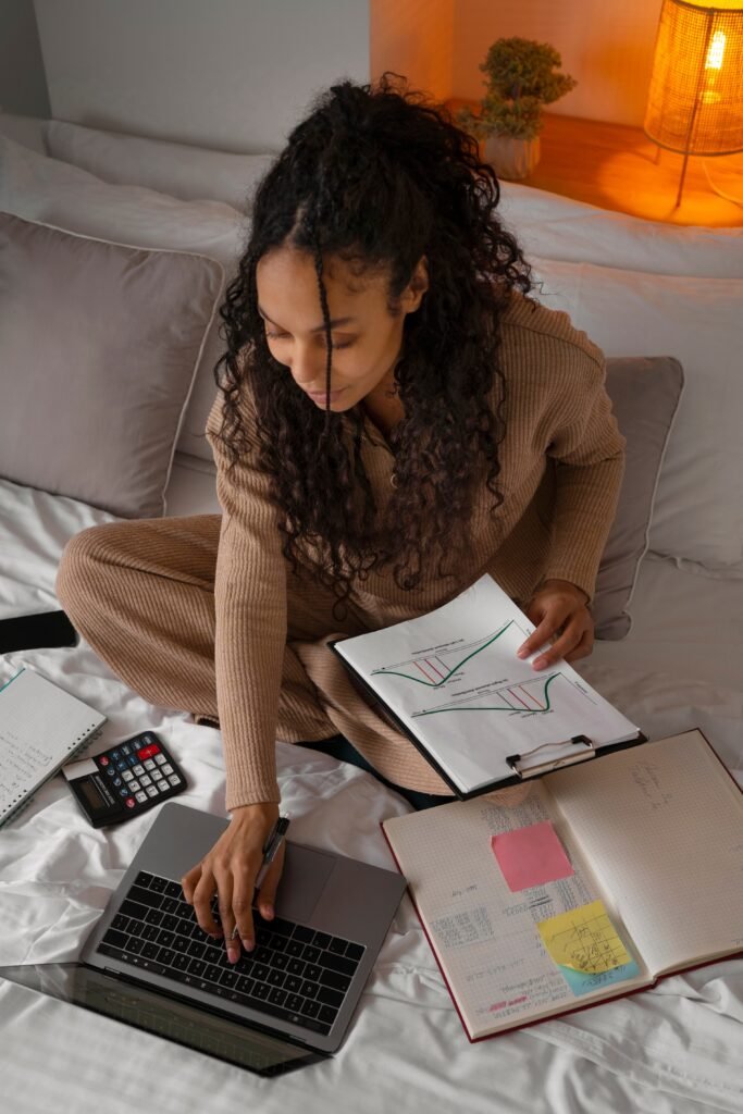 Night Shift Finances: How to Actually Get Ahead When Your Schedule Works Against Your Wallet 2 Night shift worker managing finances and budgeting at night