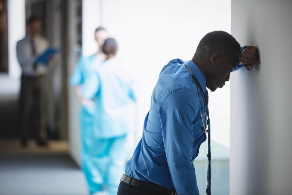 Night Shift Safety Tips: How to Protect Yourself Working Alone Overnight 3 Night shift safety