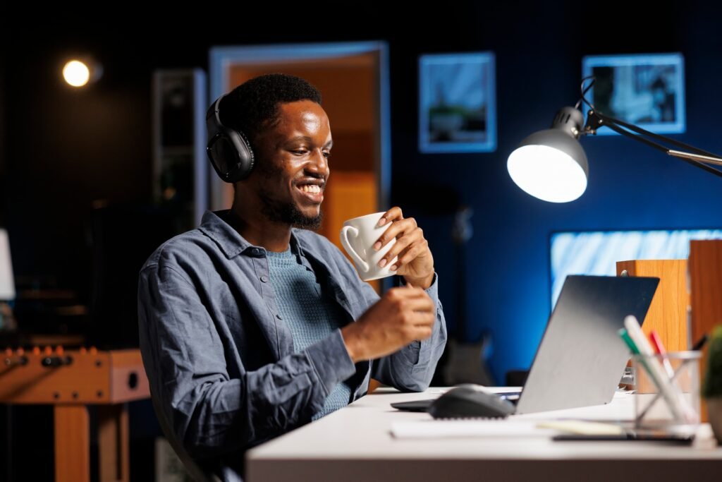 Remote Night Shift Jobs Options: The Complete Guide to Working Overnight From Home 2 remote night shift